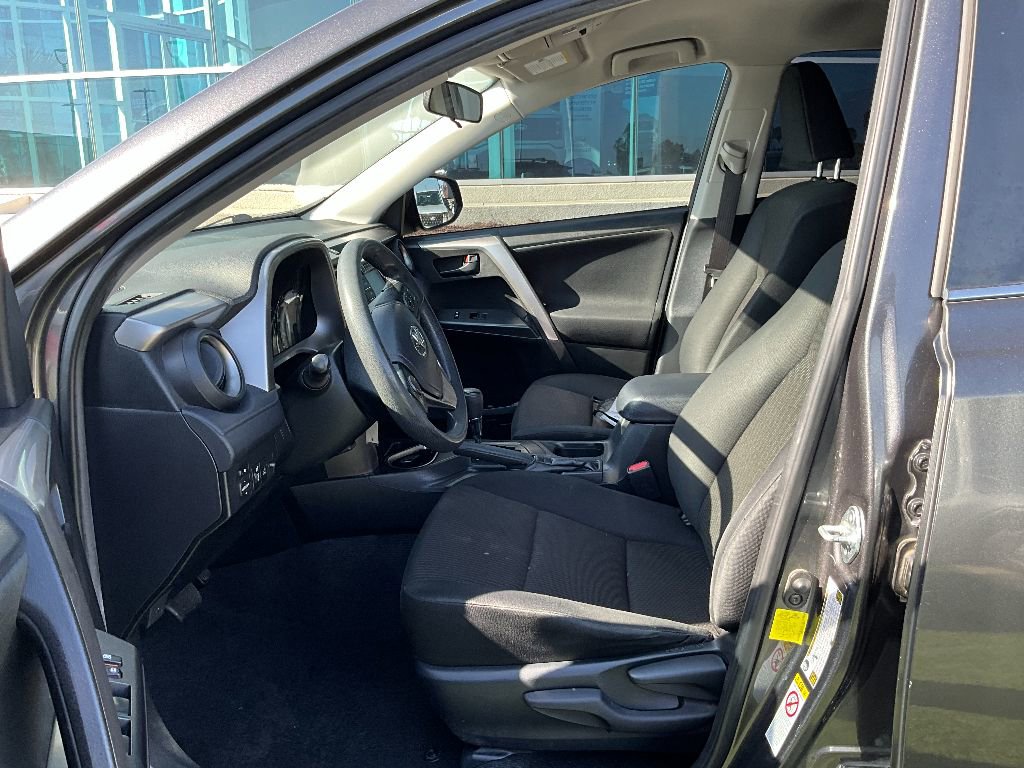 Used 2017 Toyota RAV4 LE image 11