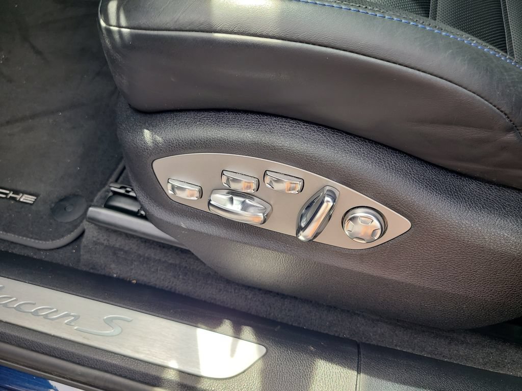 Used 2022 Porsche Macan S AWD/4WD image 18