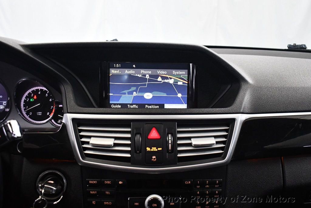 Used 2010 Mercedes-Benz E 550 4MATIC Sedan image 26