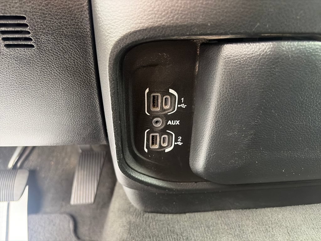 Used 2023 RAM 1500 Big Horn AWD/4WD image 33