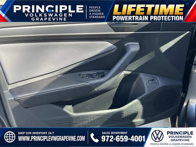 New 2026 Volkswagen Jetta SE FWD image 9