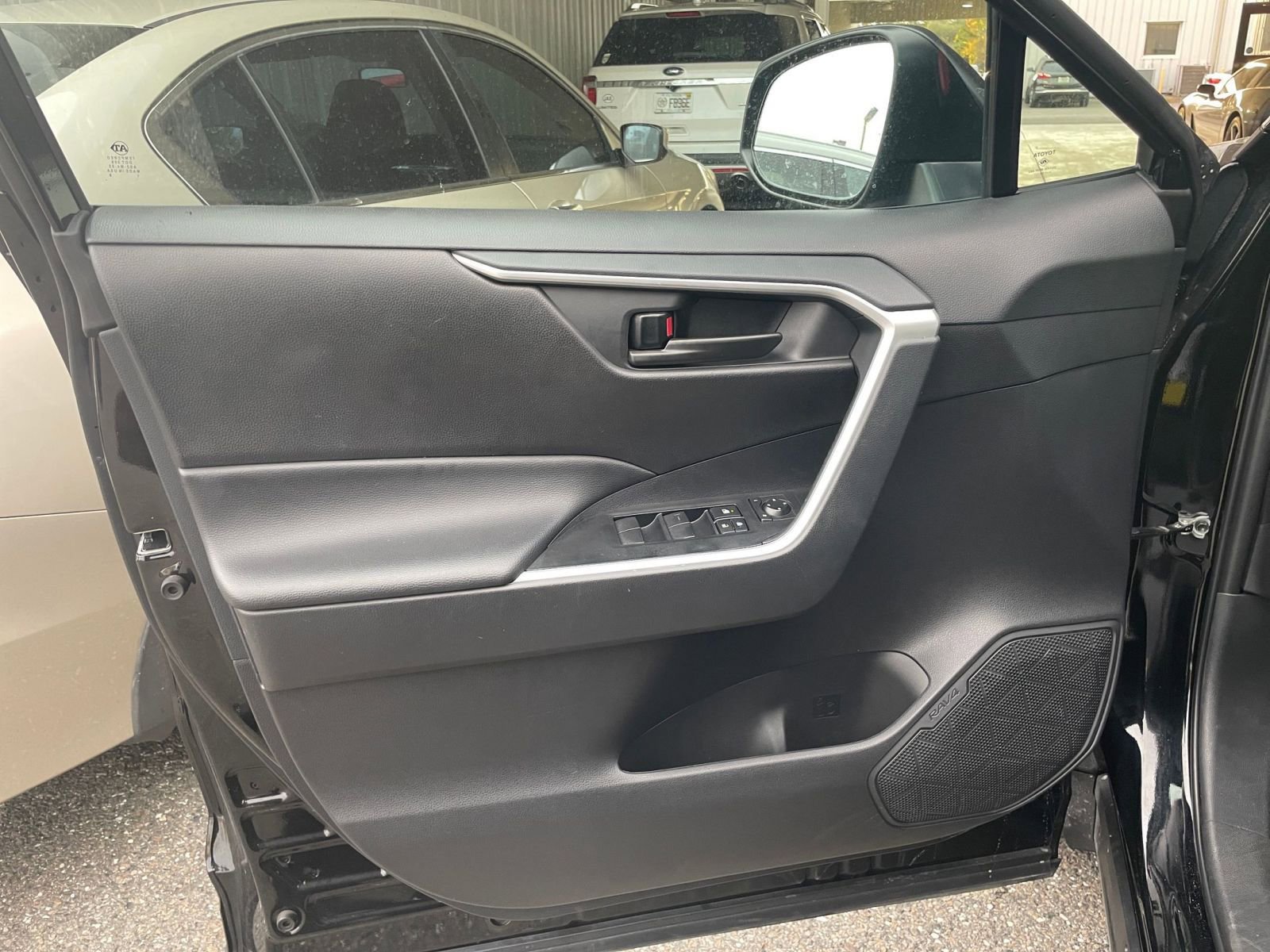 Used 2025 Toyota RAV4 LE image 20