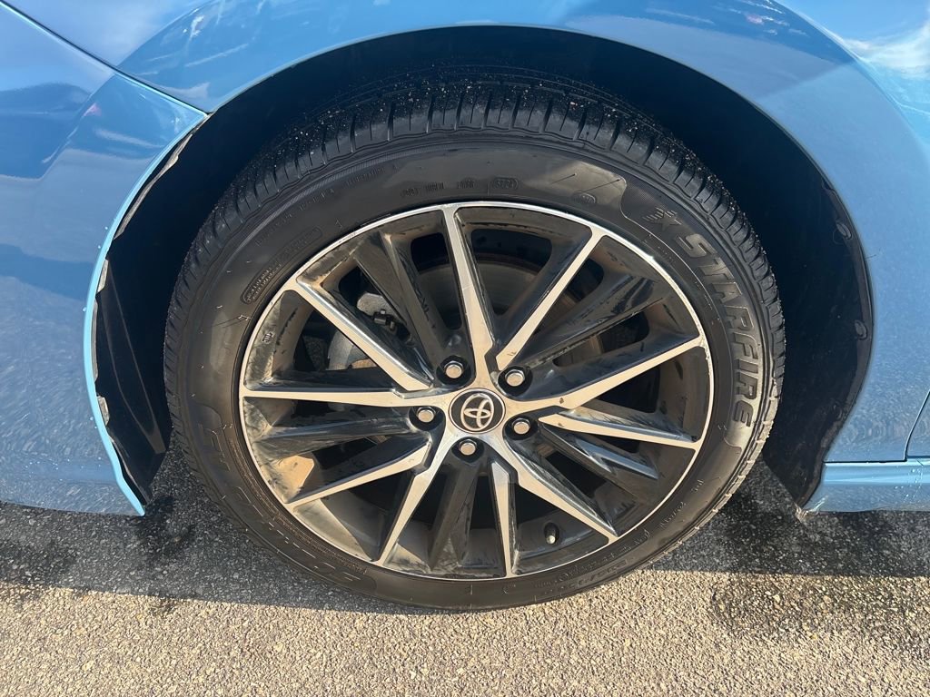 Used 2024 Toyota Camry SE image 10
