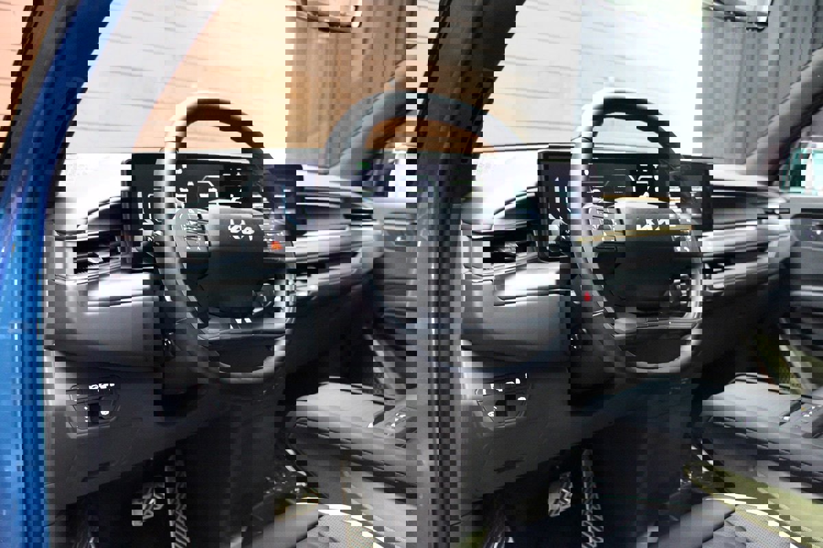 Used 2024 Kia EV9 GT-Line image 41