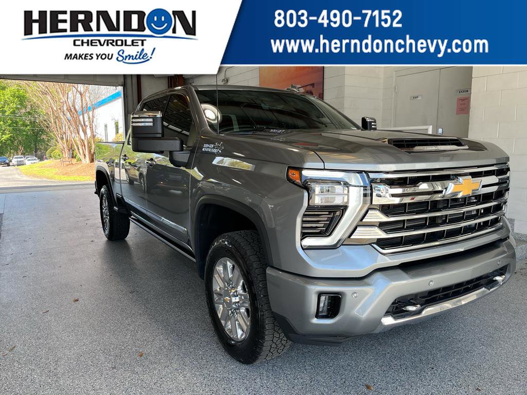 Used 2024 Chevrolet Silverado 2500 High Country w/ High Country Premium Package AWD/4WD image 1