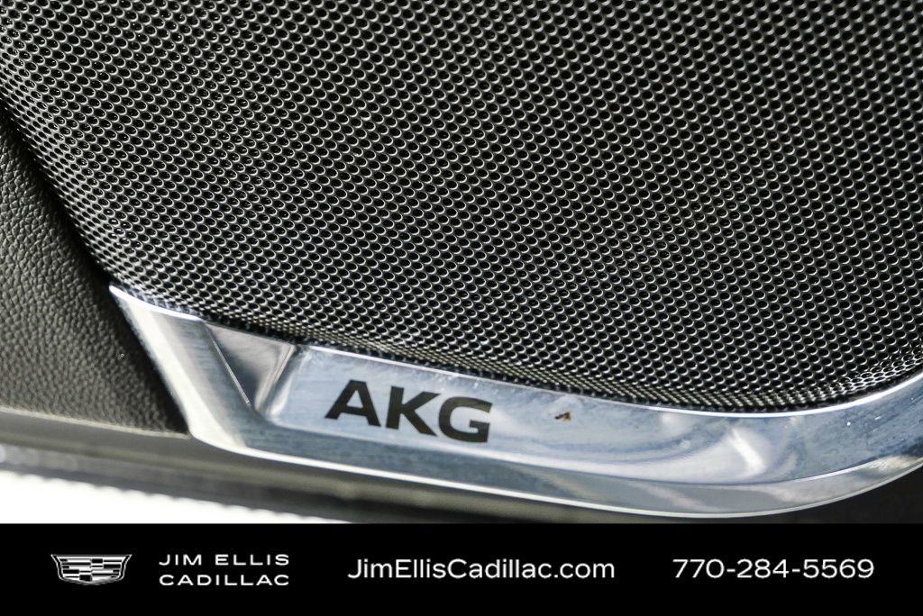 Used 2025 Cadillac Escalade Sport Platinum w/ LPO, ONYX Package image 8