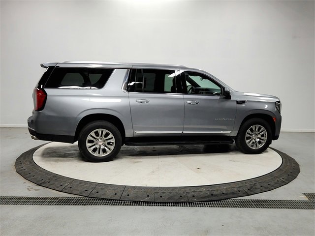Used 2023 GMC Yukon XL Denali image 8
