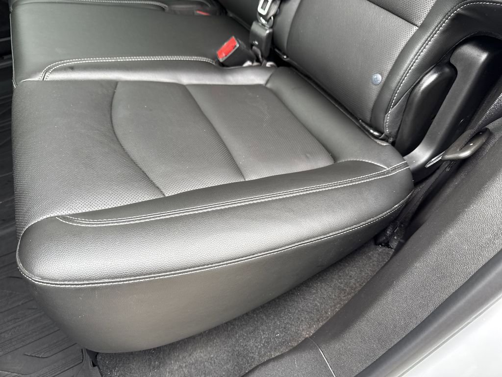 Used 2022 GMC Terrain SLT w/ Elevation Edition image 31