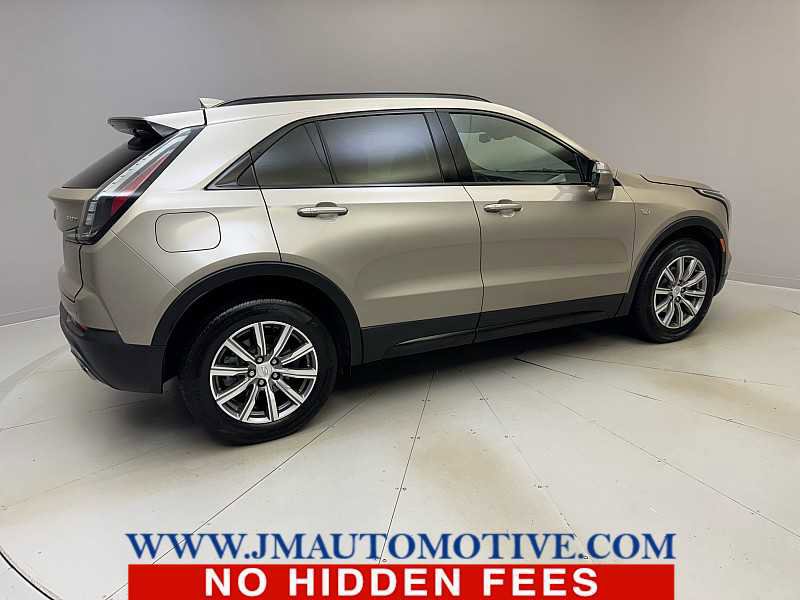 Used 2023 Cadillac XT4 Sport w/ Trailering Package image 5