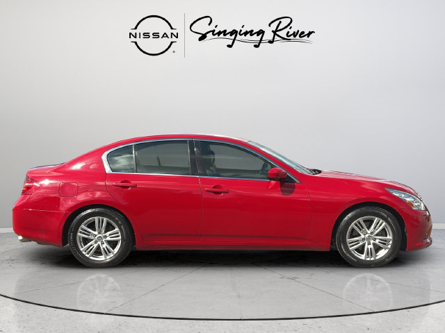 Used 2013 INFINITI G37 Journey RWD image 8
