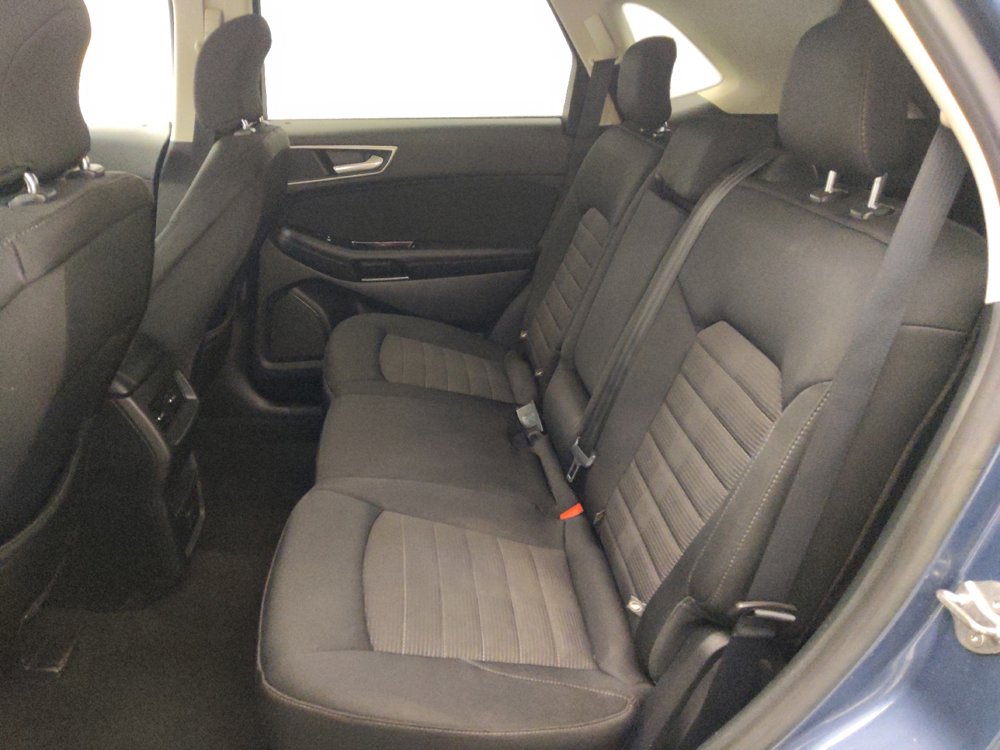 Used 2019 Ford Edge SEL image 18