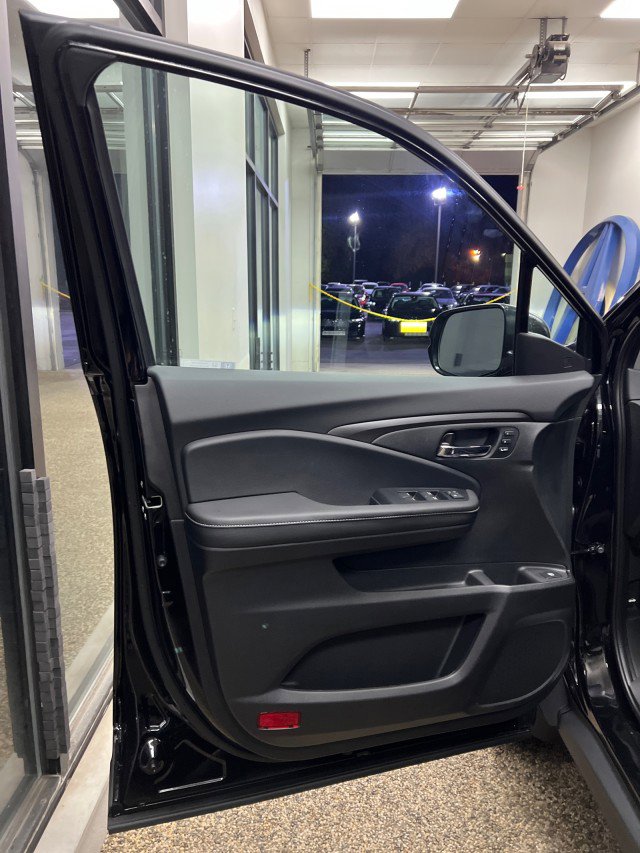 New 2026 Honda Ridgeline RTL image 18