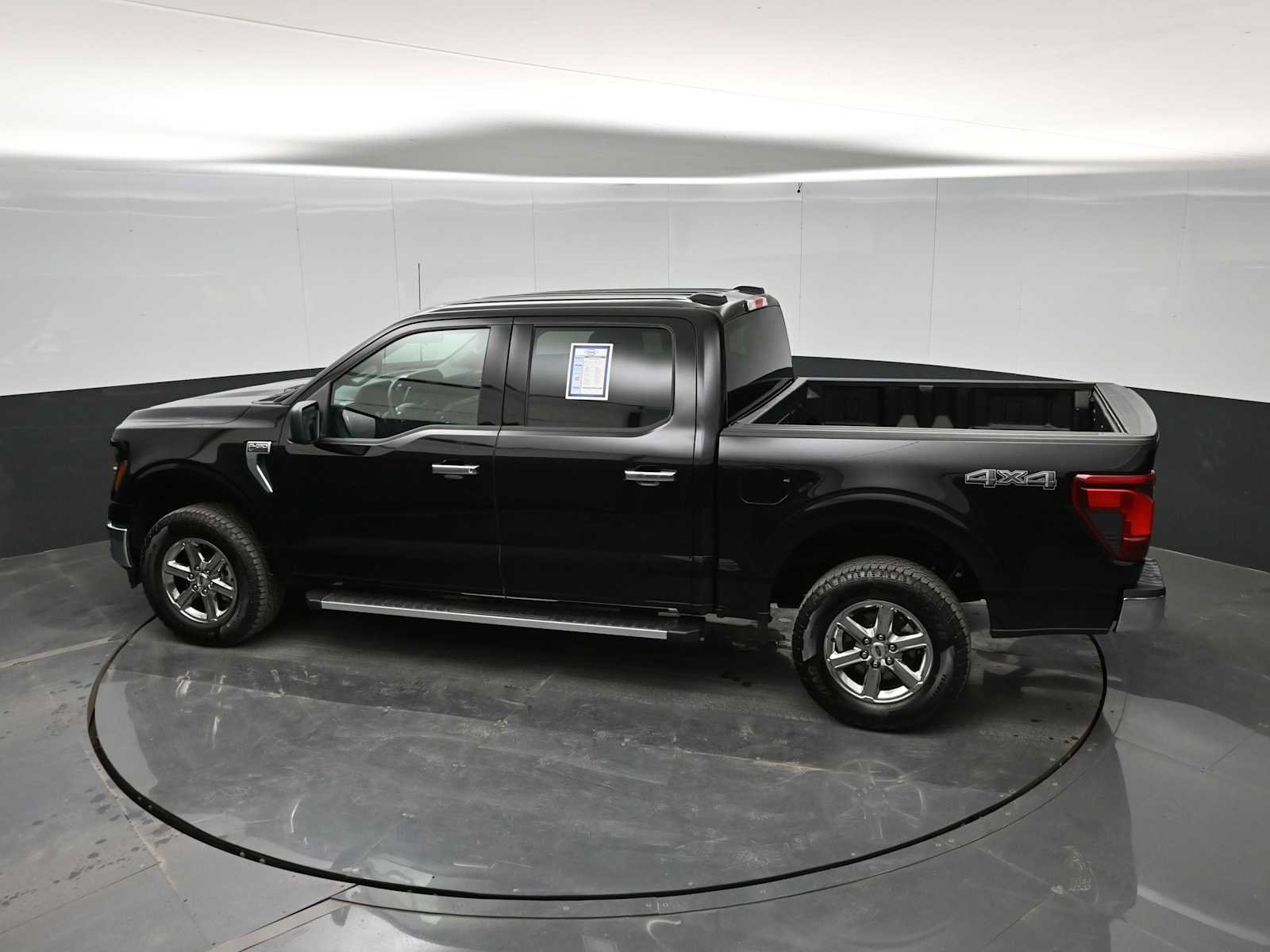Used 2025 Ford F150 XLT w/ Equipment Group 301A Standard AWD/4WD image 32