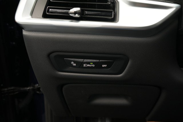 Used 2025 BMW X5 M60i AWD/4WD image 33