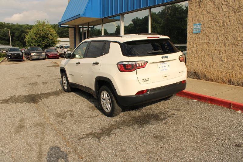 Used 2018 Jeep Compass Sport AWD/4WD image 4