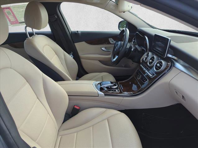 Used 2015 Mercedes-Benz C 300 4MATIC Sedan image 25
