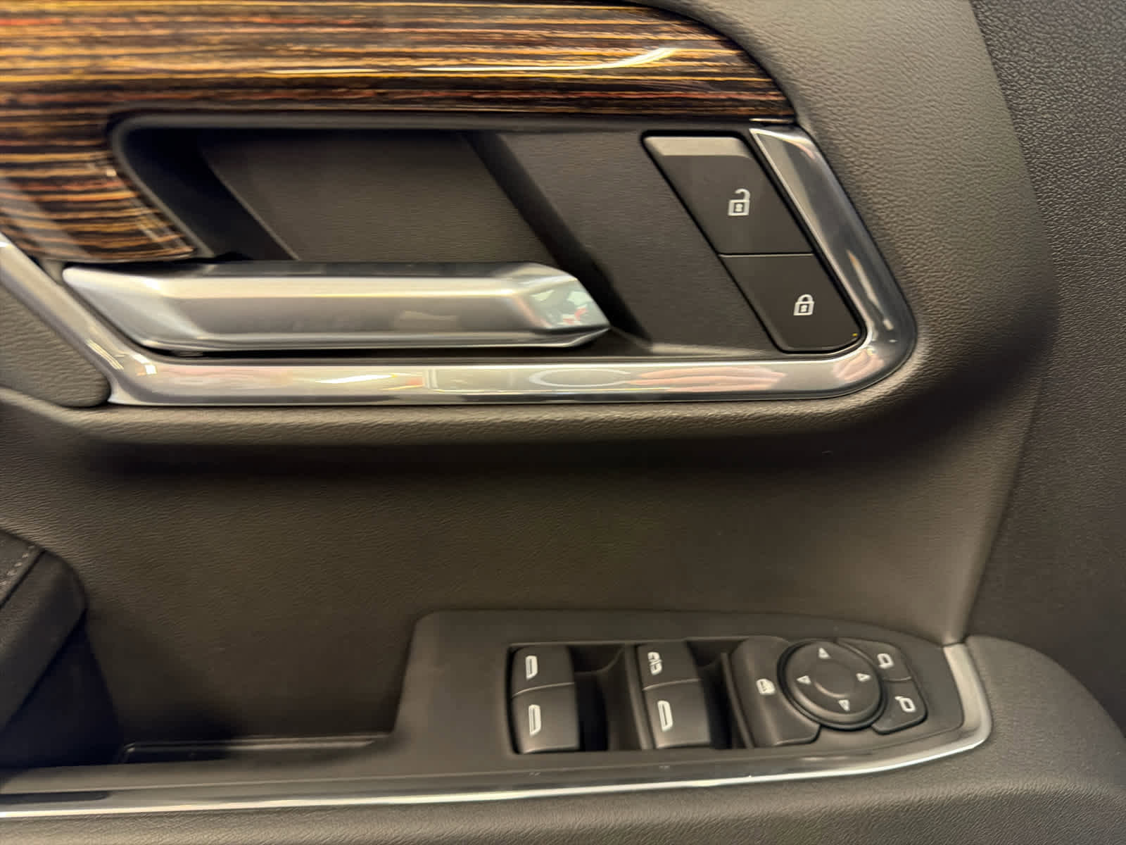 New 2026 GMC Sierra 1500 Elevation image 19