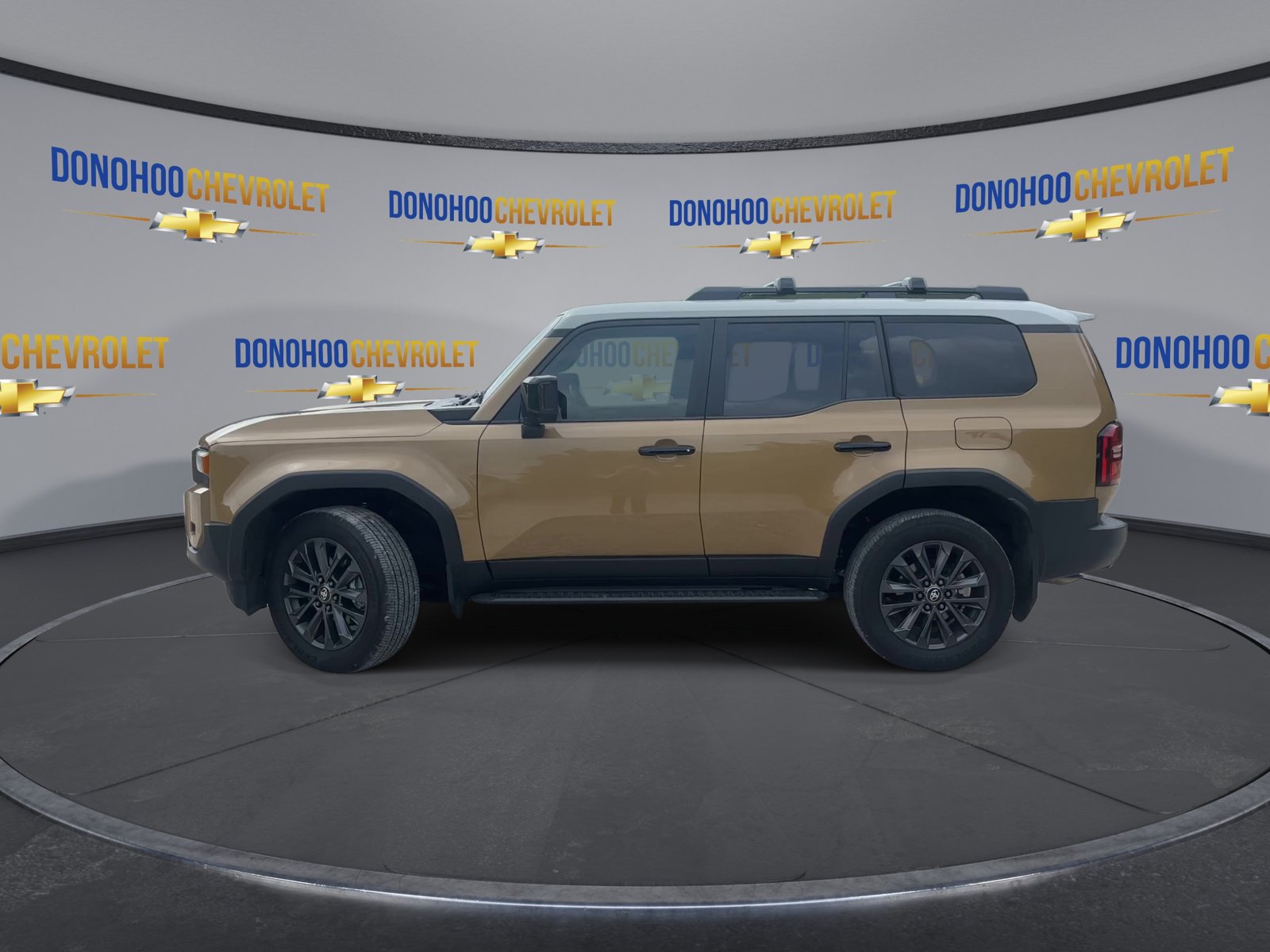 Used 2026 Toyota Land Cruiser w/ Premium Package AWD/4WD image 5