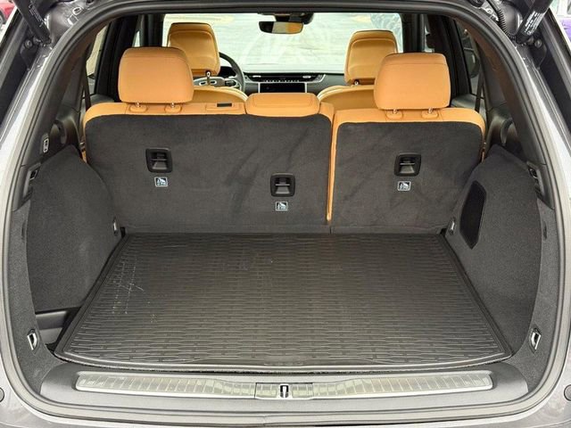 New 2025 Jeep Grand Cherokee Summit image 2