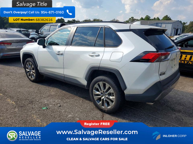 Used 2019 Toyota RAV4 Limited w/ Cold Weather Package FWD image 3