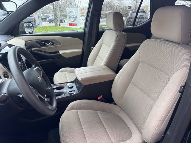 Used 2023 Chevrolet Traverse LS w/ LPO, Floor Liner Package AWD/4WD image 10
