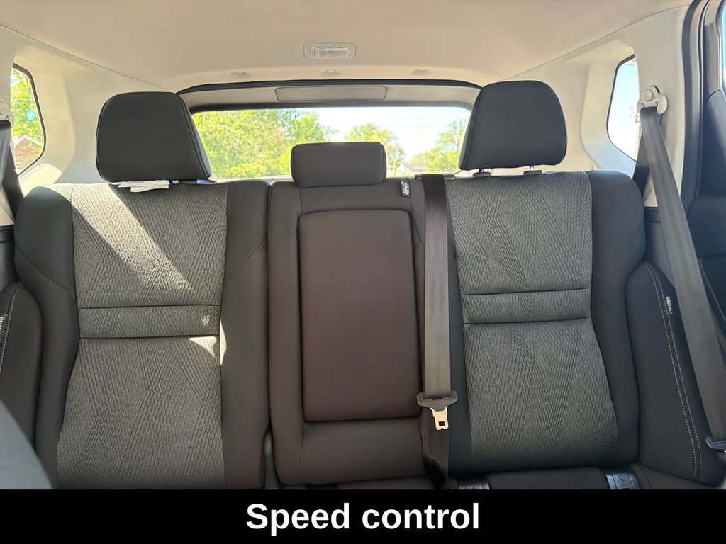 Used 2026 Nissan Rogue SV FWD image 39