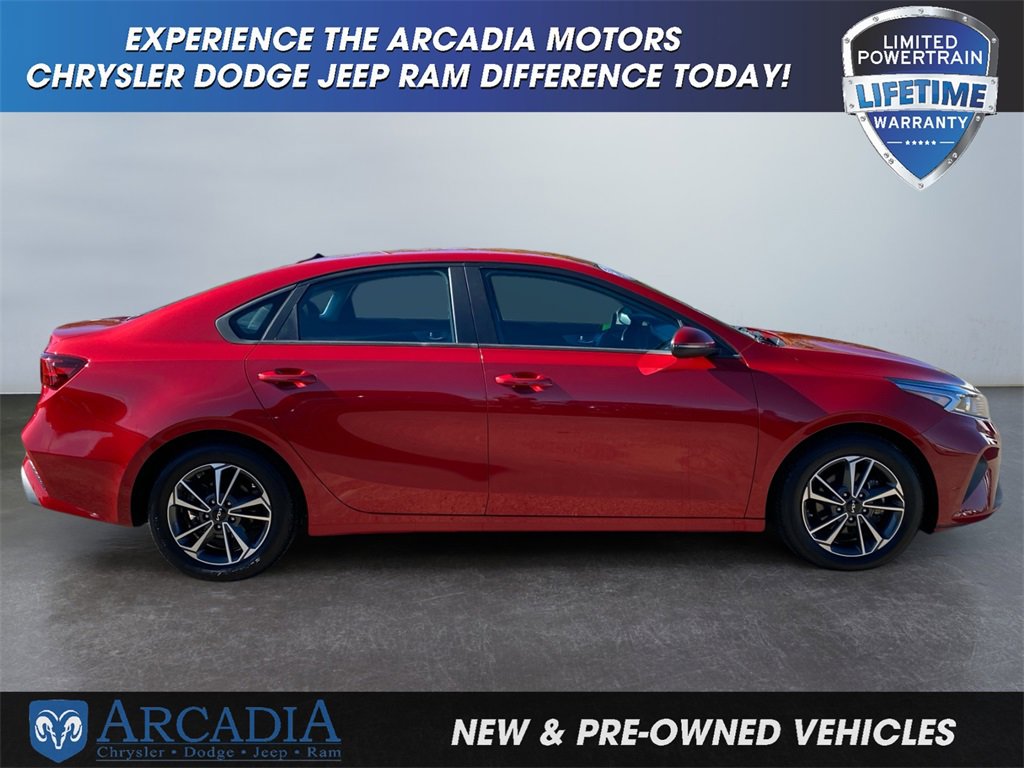 Used 2023 Kia Forte LXS w/ LXS Technology Package image 6