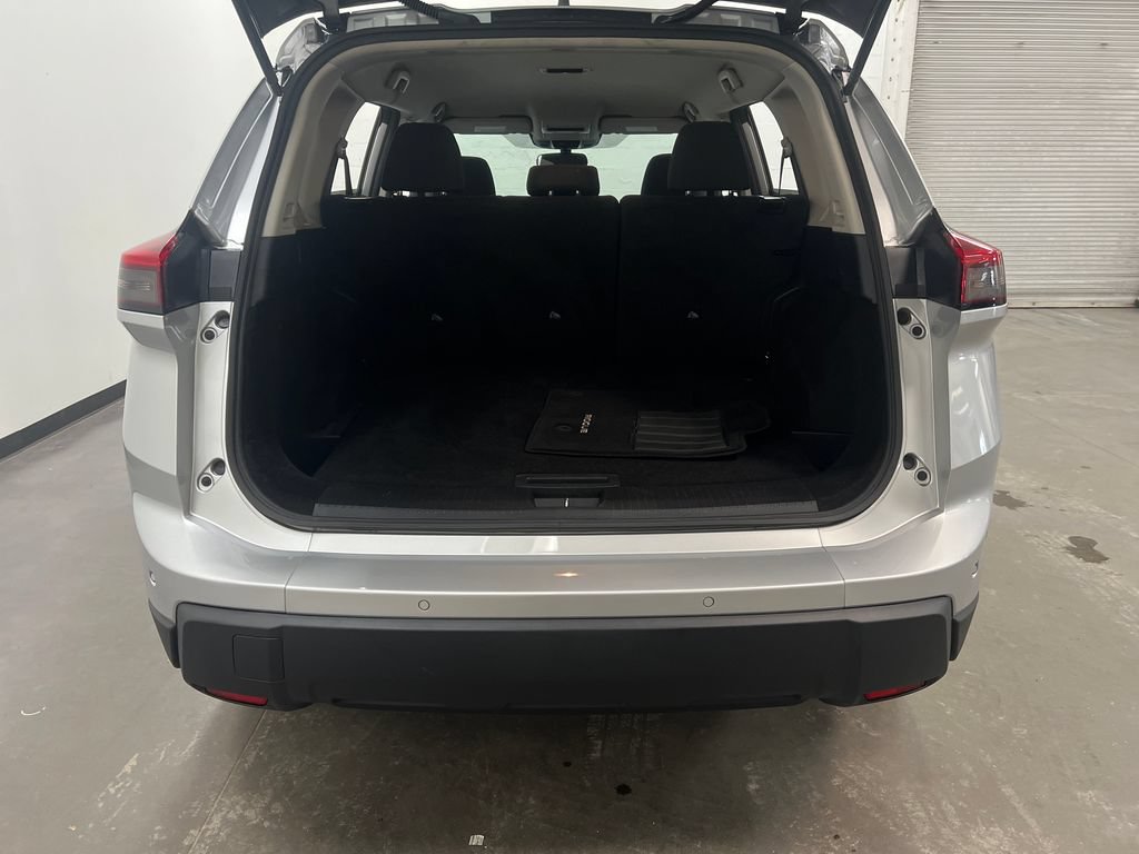 Used 2024 Nissan Rogue S FWD image 24