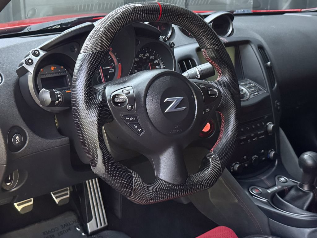 Used 2016 Nissan 370Z NISMO RWD image 15