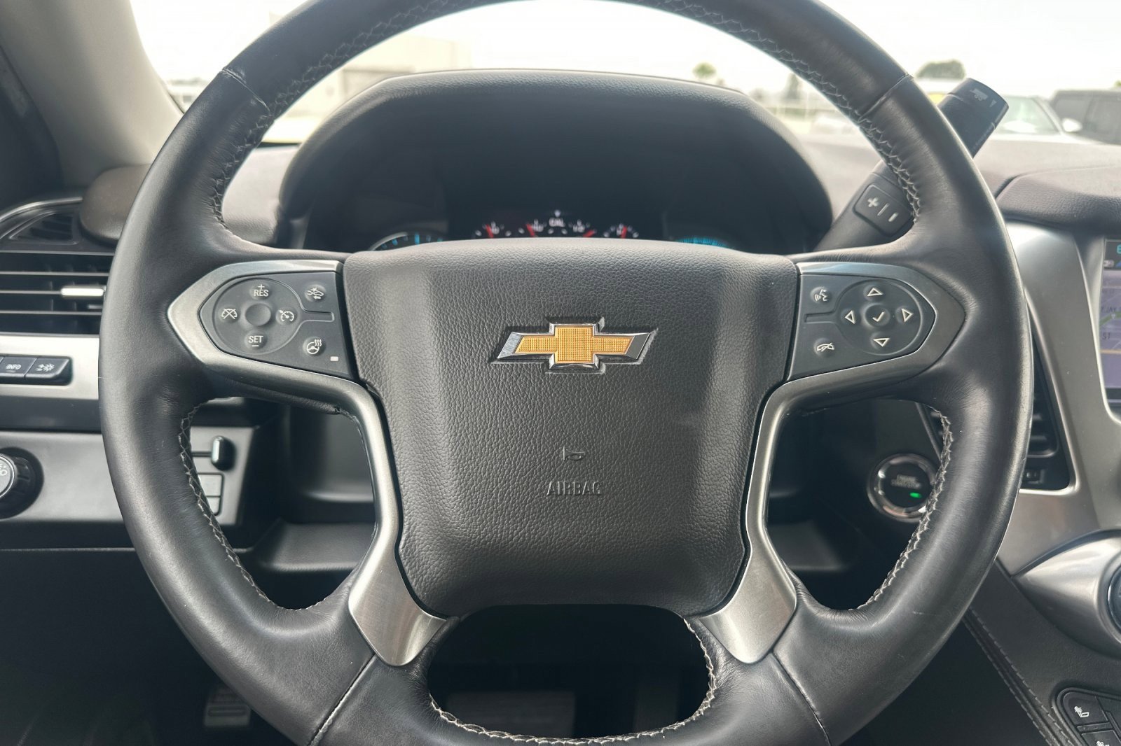 Used 2020 Chevrolet Suburban Premier w/ RST 6.2L Performance Edition RWD image 24