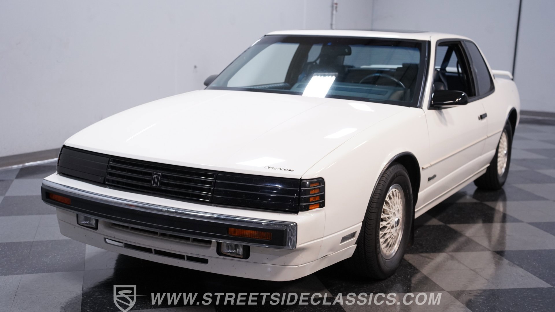 Used 1989 Oldsmobile Toronado Trofeo image 17