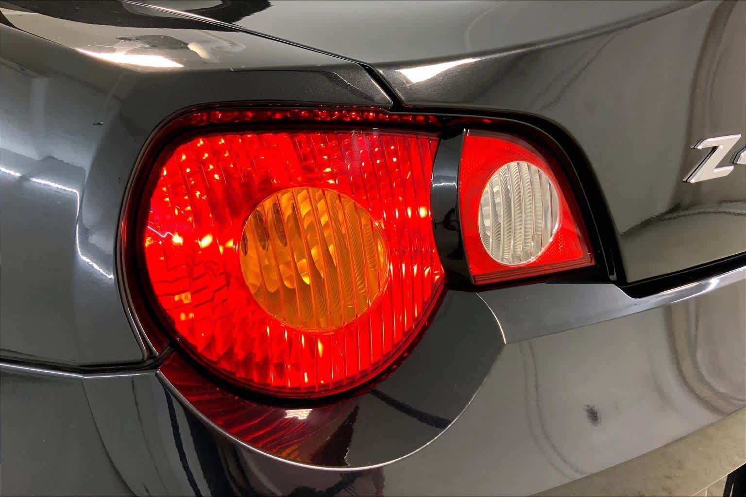 Used 2004 BMW Z4 3.0i RWD image 28