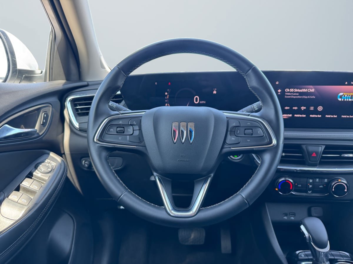 Used 2025 Buick Encore GX Preferred FWD image 11