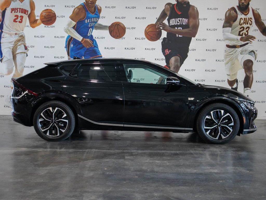 New 2023 Kia EV6 Wind AWD/4WD image 18