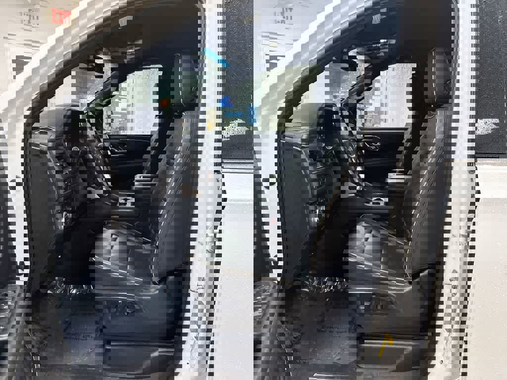 Used 2021 GMC Yukon XL SLT image 17