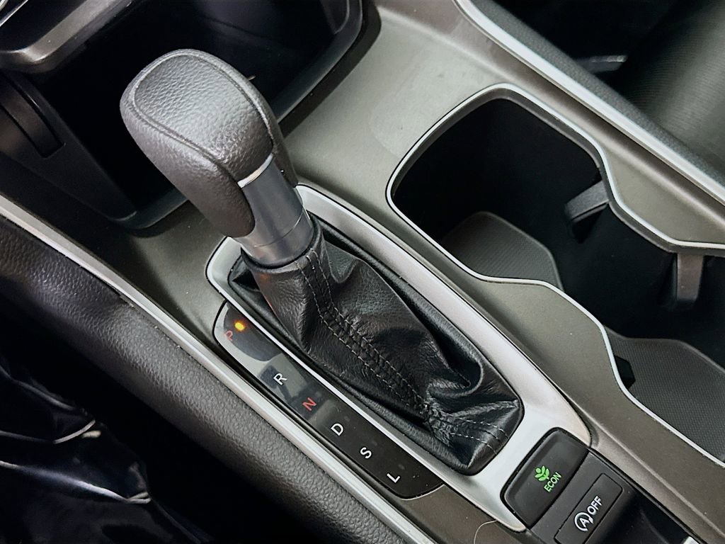 Used 2022 Honda Accord LX image 30