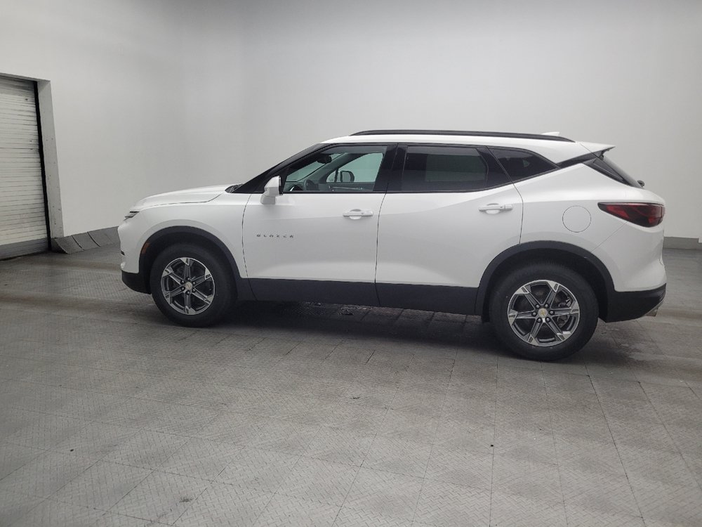 Used 2024 Chevrolet Blazer LT w/ Convenience Package FWD image 3