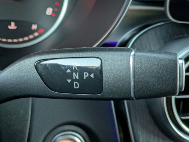 Used 2020 Mercedes-Benz GLC 300 4MATIC image 12