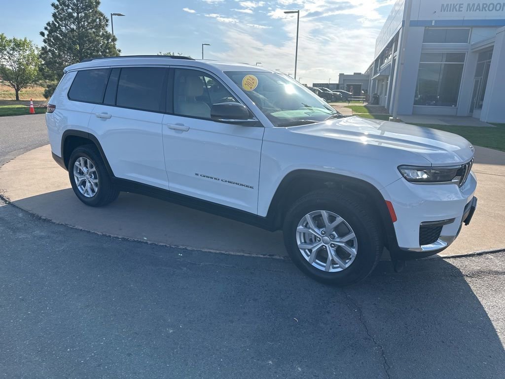 Used 2024 Jeep Grand Cherokee L Limited AWD/4WD image 42
