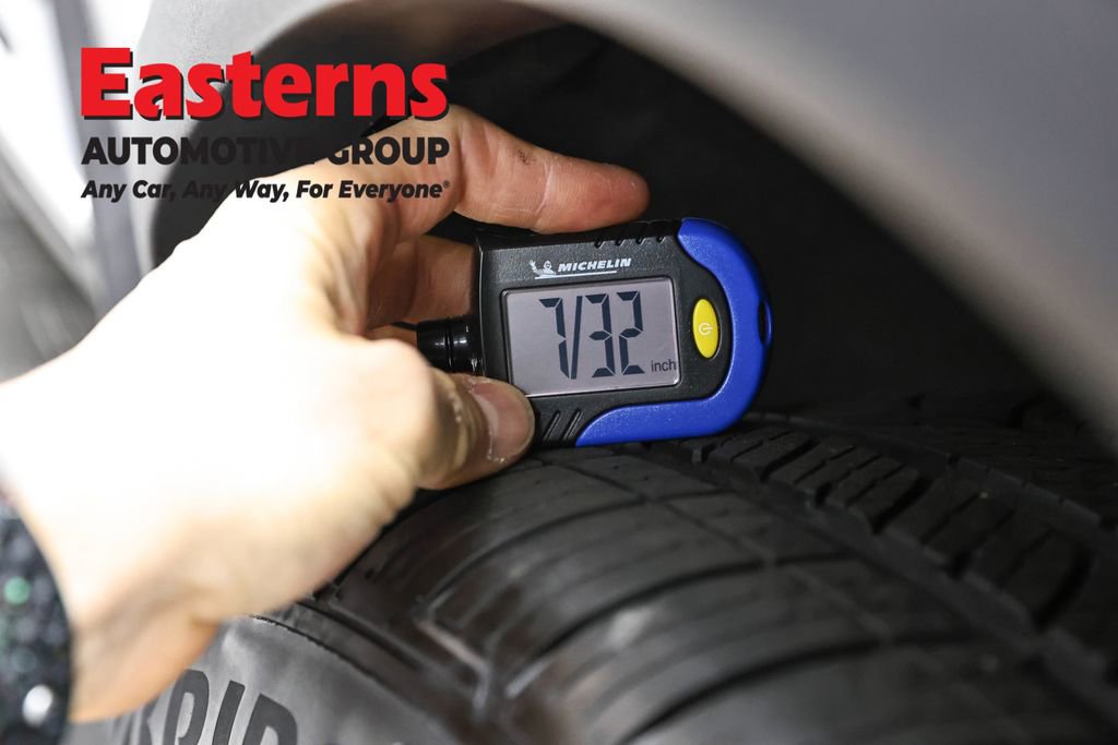 Used 2025 Mercedes-Benz GLE 450e 4MATIC image 26