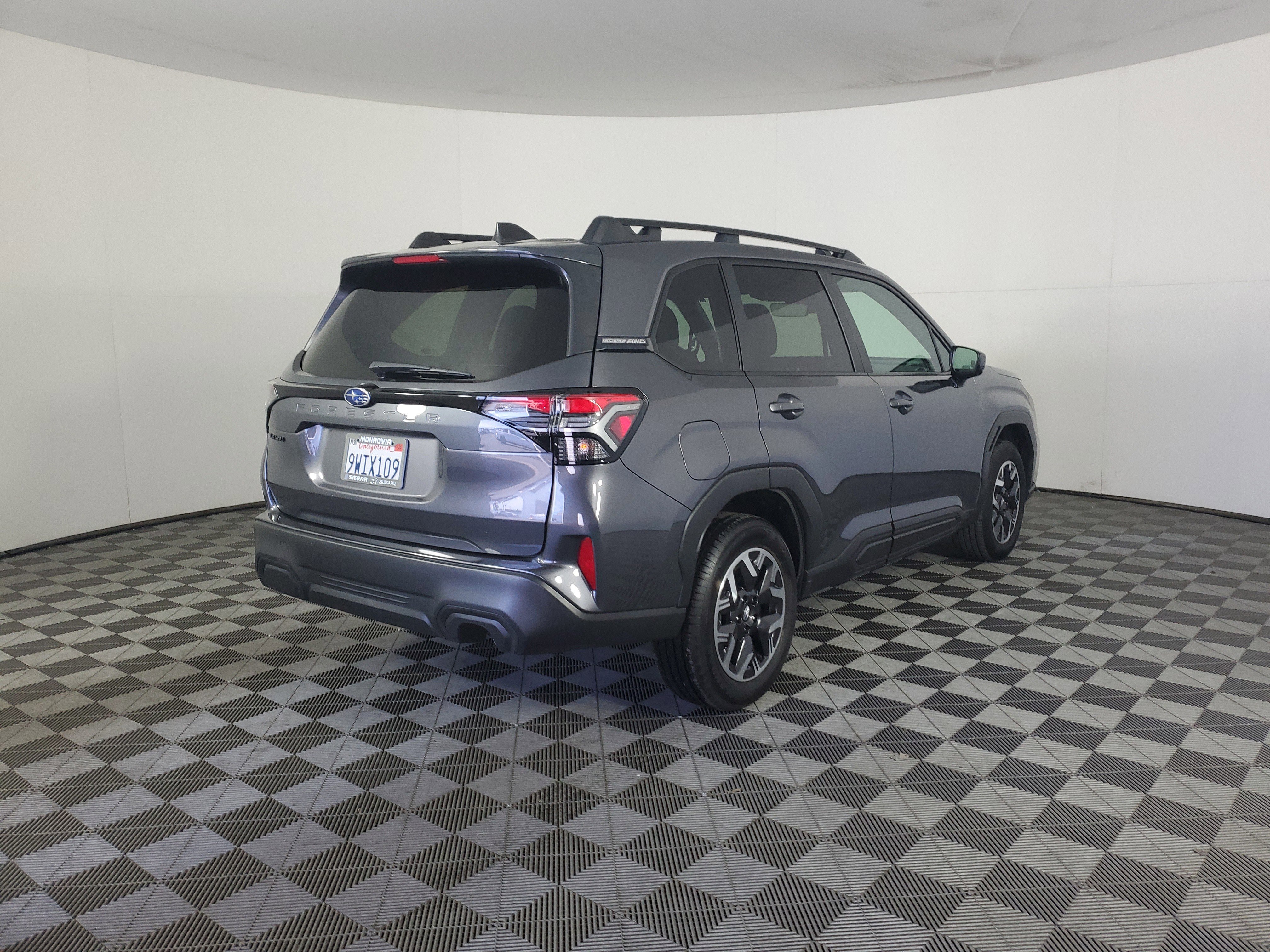 Used 2026 Subaru Forester Premium image 4