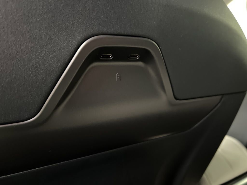 Used 2026 Lincoln Nautilus Premier image 33