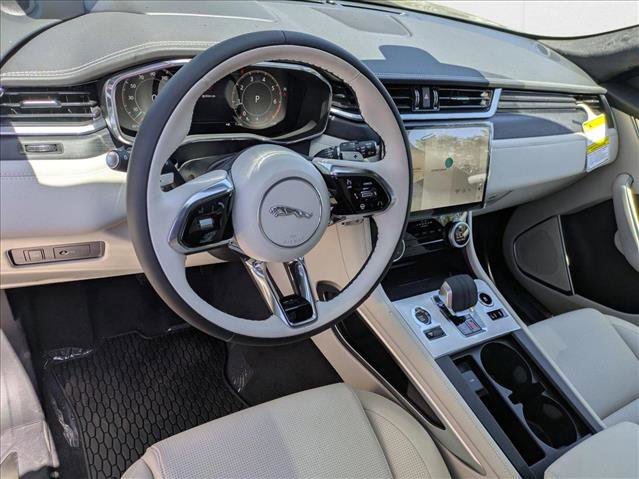New 2026 Jaguar F-PACE R-Dynamic S image 3