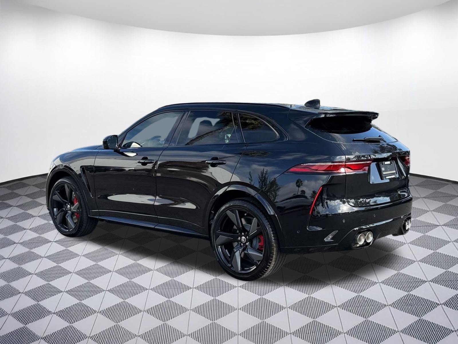 New 2026 Jaguar F-PACE SVR 575 Edition AWD/4WD image 3