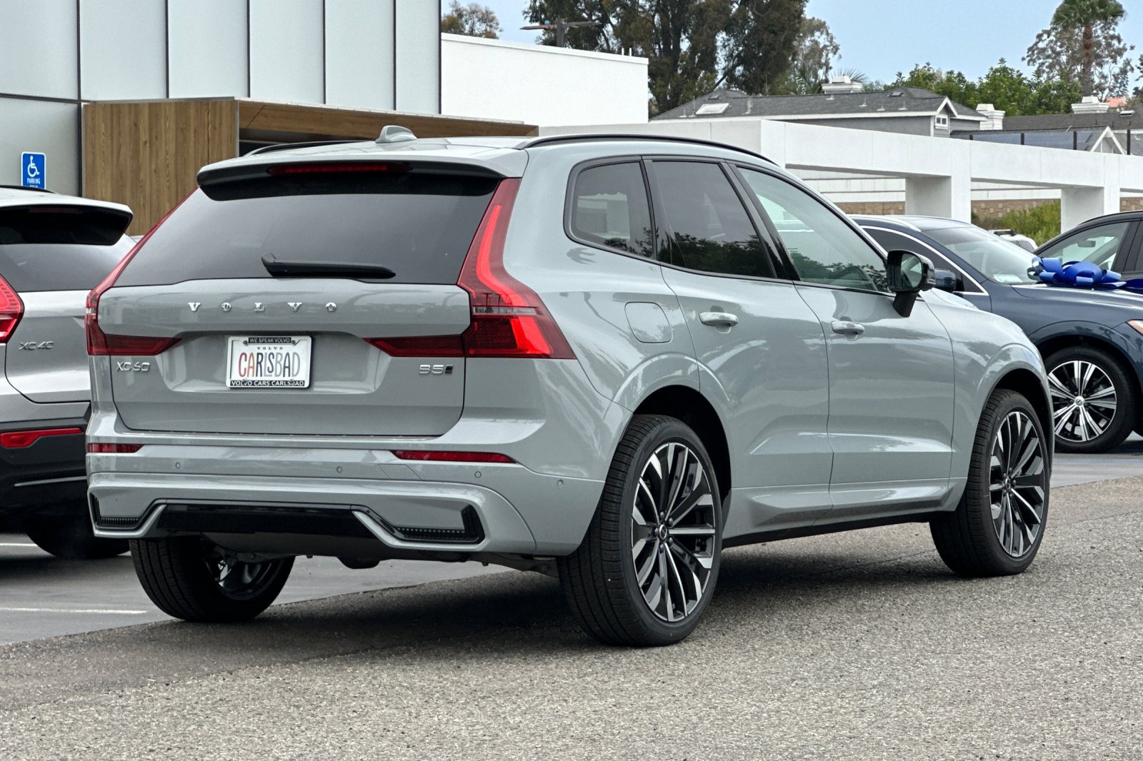New 2026 Volvo XC60 B5 Ultra w/ Climate Package PRO AWD/4WD image 4