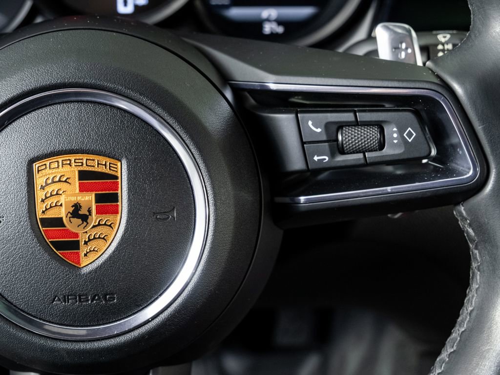 Certified 2023 Porsche Macan Turbo image 11