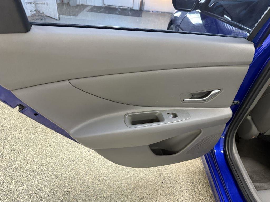 Used 2023 Hyundai Elantra SEL w/ Convenience Package image 20