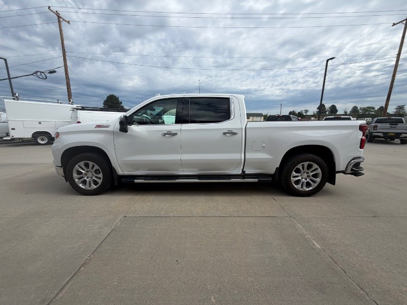 Used 2024 Chevrolet Silverado 1500 LTZ AWD/4WD image 5