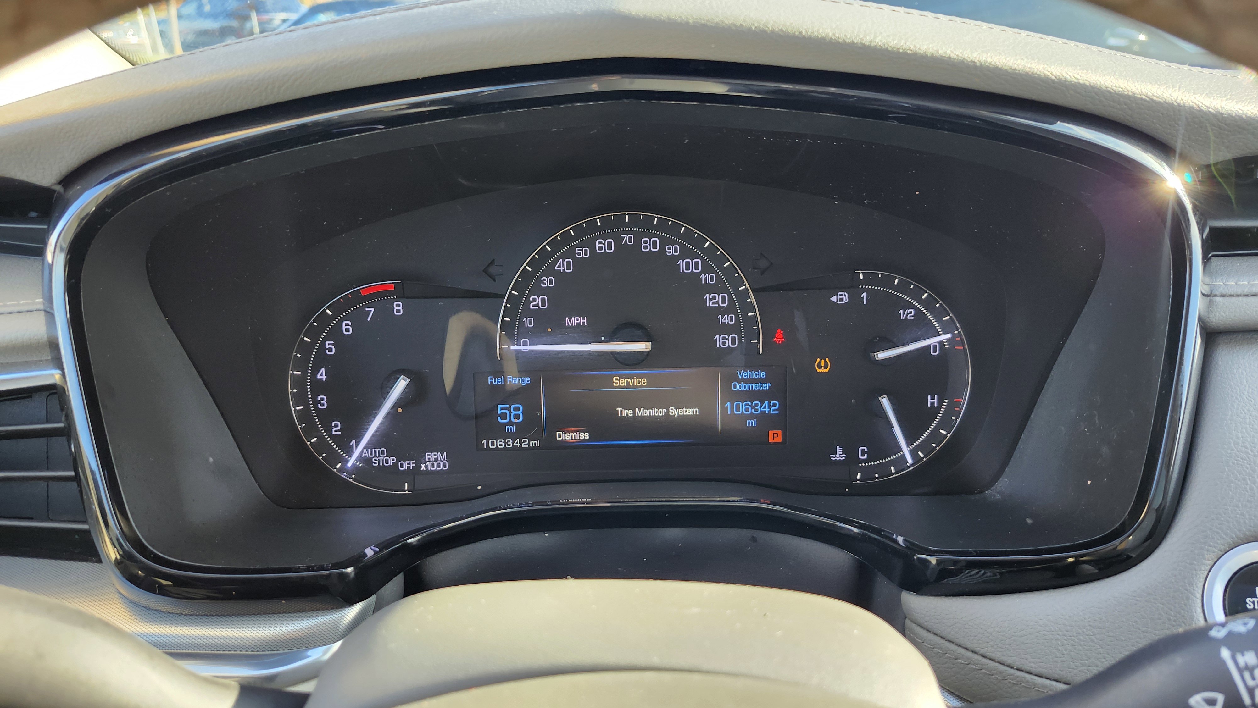 Used 2017 Cadillac XT5 Premium Luxury w/ LPO, Wheel Lock Package image 29