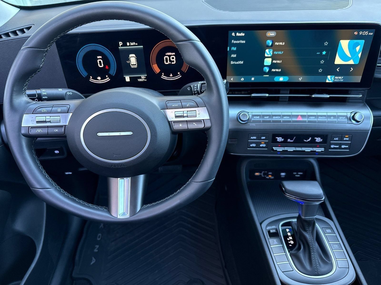 Used 2025 Hyundai Kona SEL AWD/4WD image 48